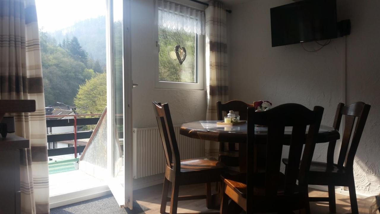Haus Am Dekernbach Bed & Breakfast Cochem Eksteriør bilde